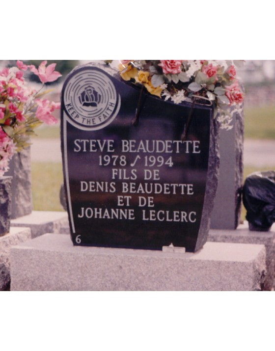 Le Médaillon Le Médaillon